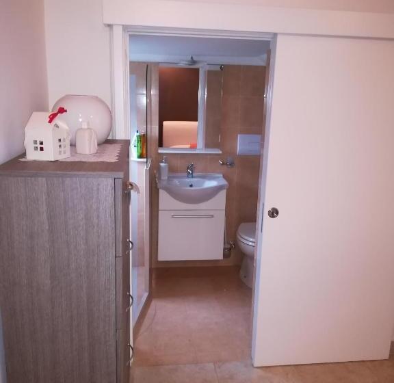 דירת שלושה חדרים, La Maison De Gabrielè