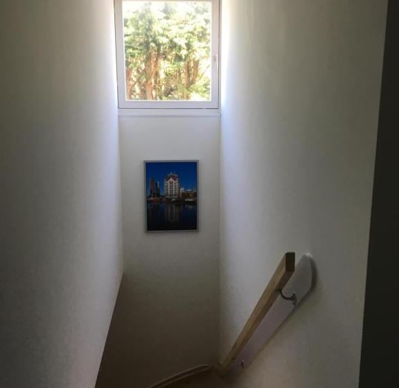 디럭스 룸, De Gaanderij