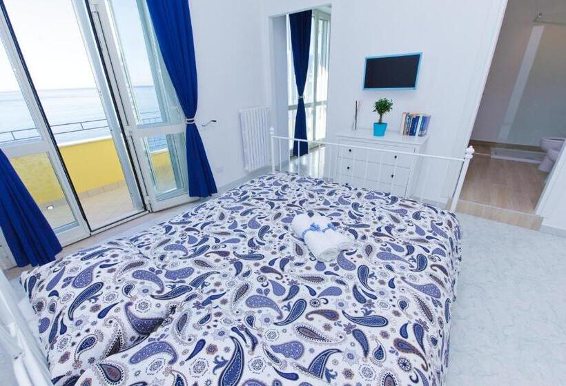 آپارتمان سوپریور 1 خوابه با چشم‌انداز دریا, On The Beach Sea View&kitchen In Room