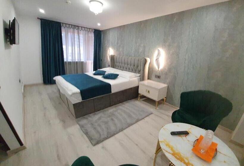 デラックスルーム, Irish House