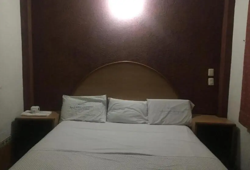 اتاق لوکس با تخت بزرگ, Paraiso Express
