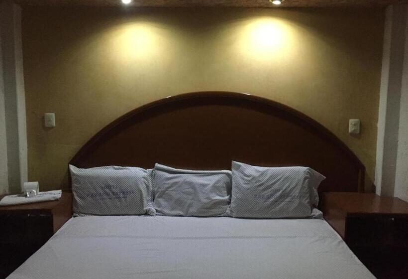 스탠다드 룸 킹사이즈 침대, Paraiso Express