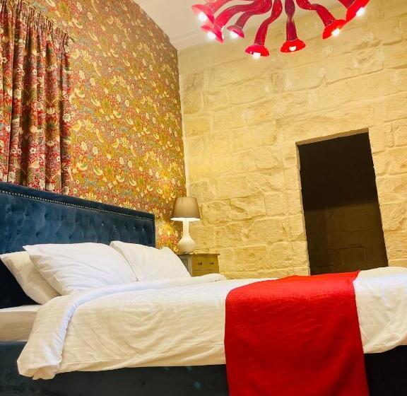 اتاق خانوادگی با چشمانداز باغ, The Red Farm Relais & Spa