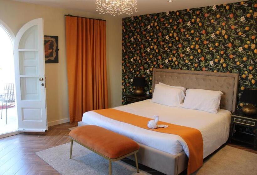 اتاق استاندارد با تخت دو نفره بزرگ, The Red Farm Relais & Spa