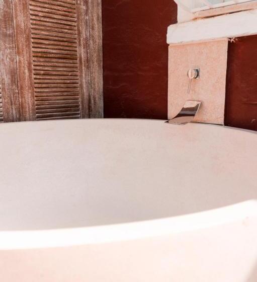 اتاق استاندارد با تخت دو نفره بزرگ, The Red Farm Relais & Spa