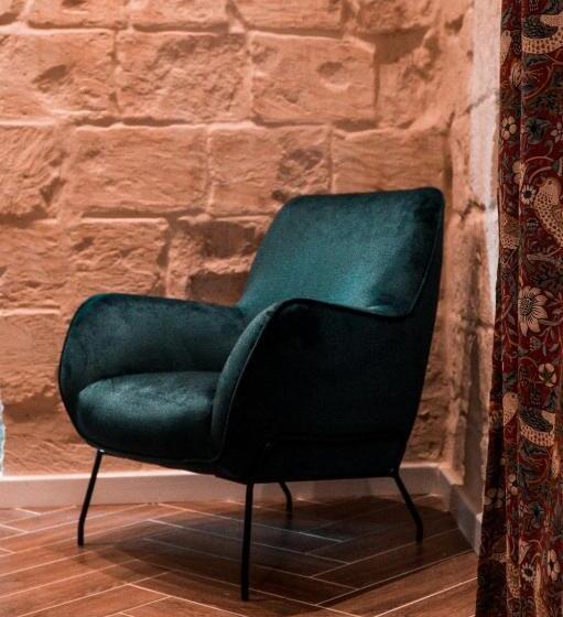 اتاق خانوادگی با چشمانداز باغ, The Red Farm Relais & Spa