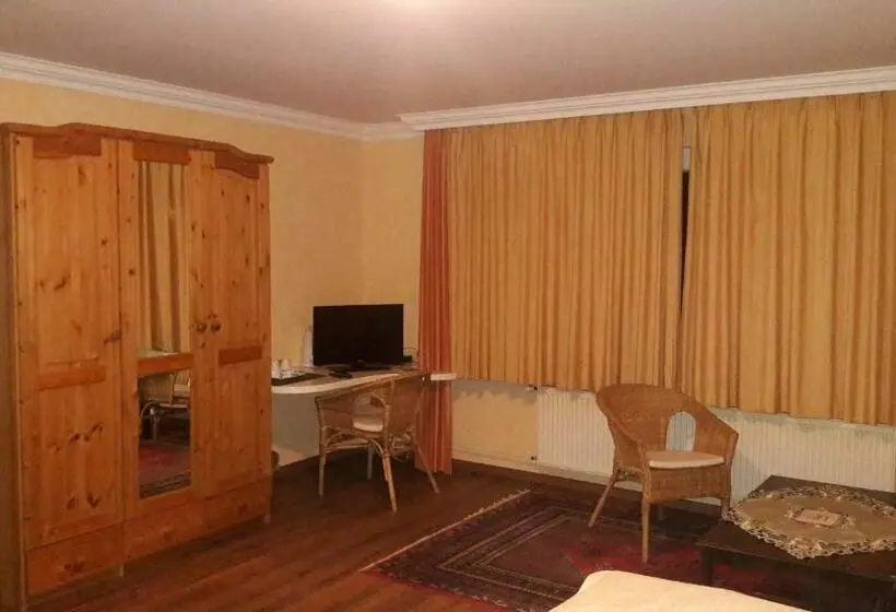 ガーデンビュースタンダード4ベッドルーム, Bed And Breakfast Dannevirke