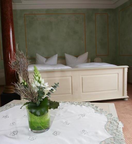 חדר משפחתי, Bed And Breakfast Dannevirke