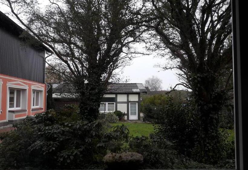 חדר משפחתי, Bed And Breakfast Dannevirke