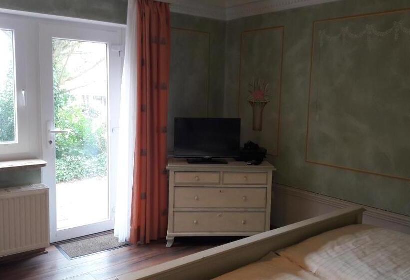 חדר משפחתי, Bed And Breakfast Dannevirke