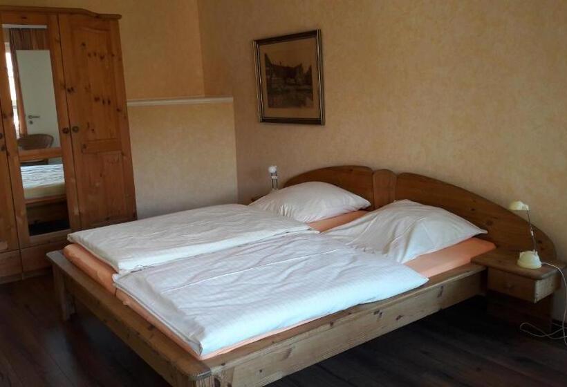 חדר סטנדרט לשלושה עם טרסה, Bed And Breakfast Dannevirke