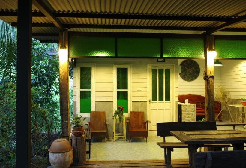 Номер Стандарт Вид на Сад, Hatthatara Resort