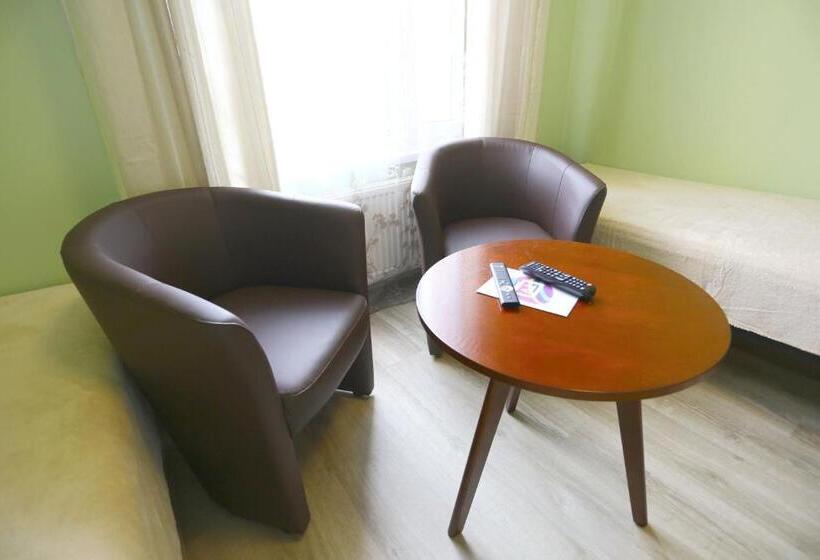 اتاق استاندارد, Hostel Sport