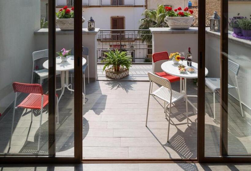 Четырехместный Номер Стандарт, Arricàmpati Airport Rooms & Bringo Car Rental