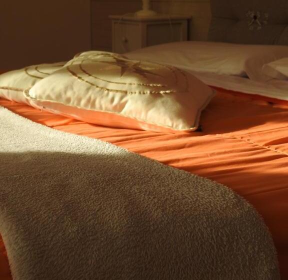 اتاق استاندارد چهار تخته, Geoglobe Chambre D Hòtes