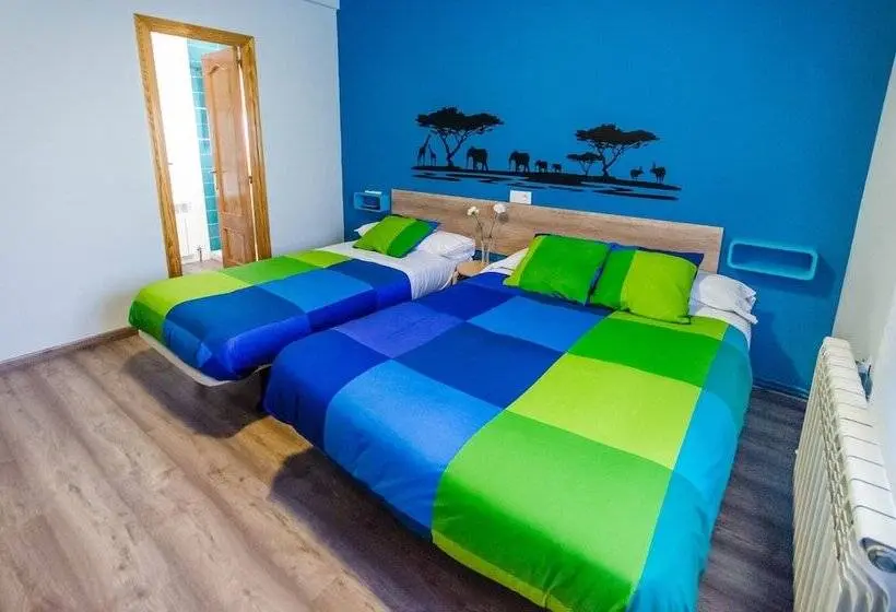 اتاق خانوادگی, Hostal La Pastora