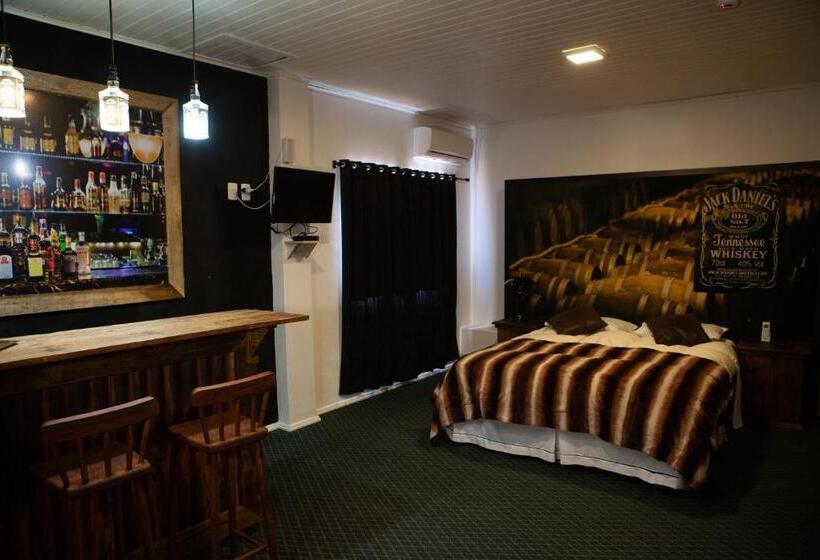 标准三人间, Pousada Serra Azul