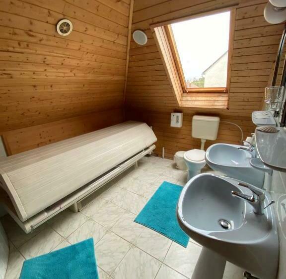 اتاق استاندارد, B&b Chardas