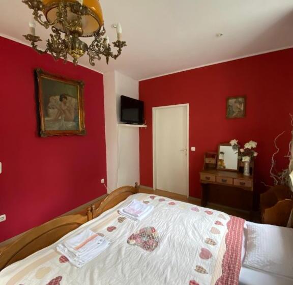 اتاق استاندارد, B&b Chardas