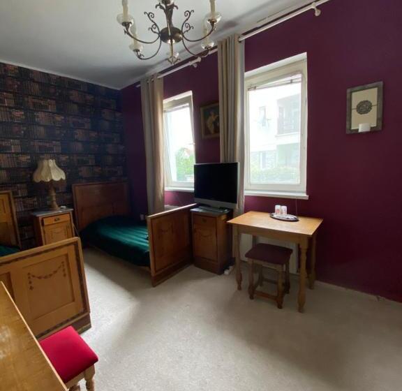 اتاق استاندارد, B&b Chardas