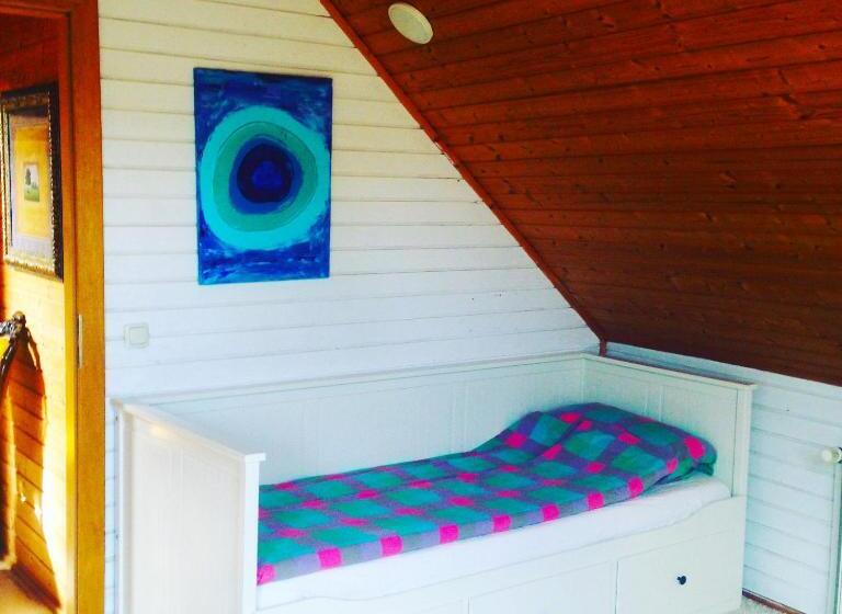 اتاق استاندارد سه نفره, B&b Chardas