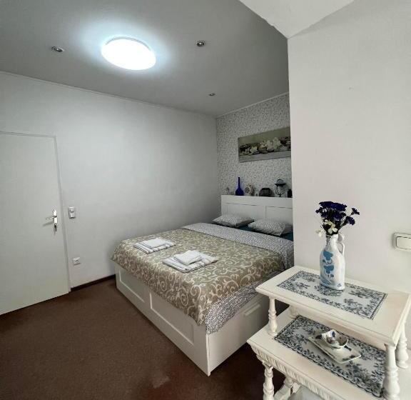 اتاق استاندارد با تراس, B&b Chardas