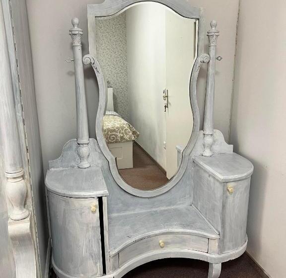 اتاق استاندارد با تراس, B&b Chardas