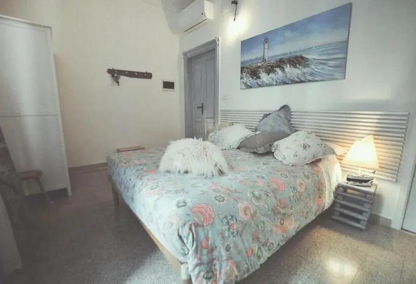 オーシャンビュースタンダードルーム, B&b Le Ferule