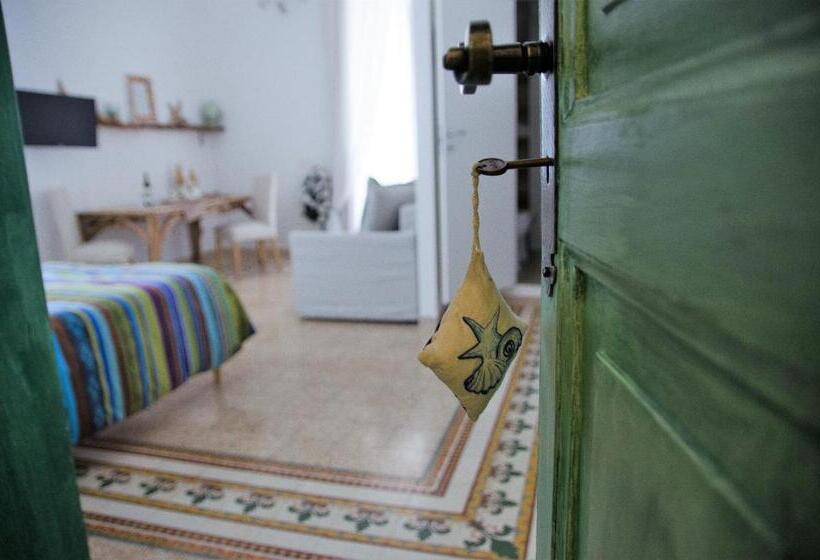 オーシャンビュースイート, B&b Le Ferule