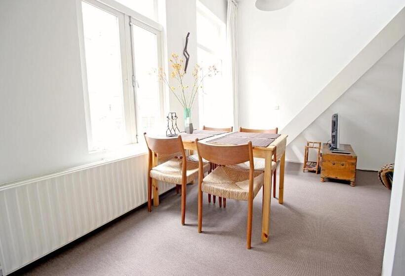 דירת חדר דלוקס, Beautiful 2 Floor Vondelpark Apartment