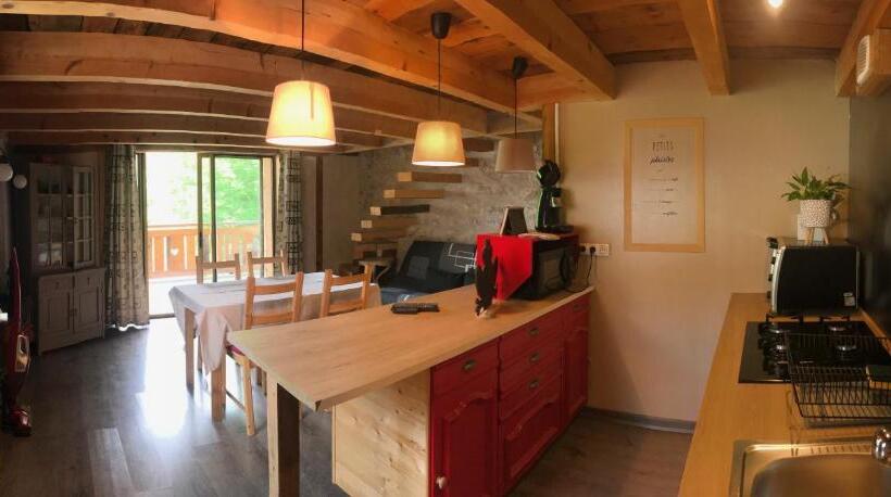 חדר סטנדרט, Chez Julie