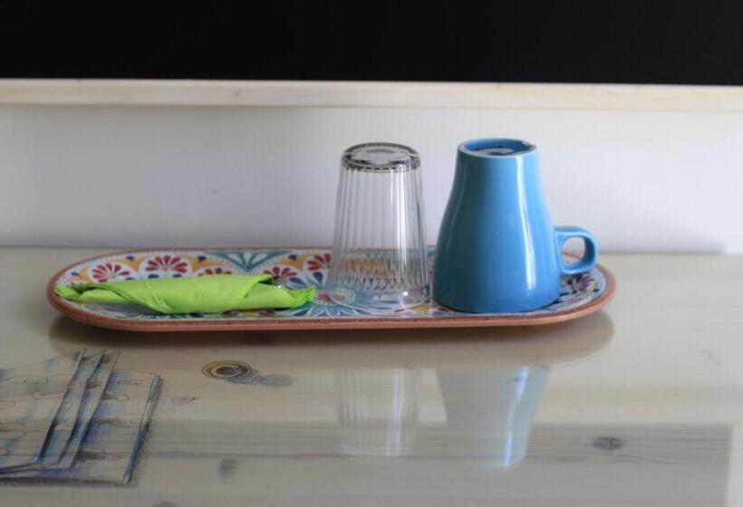 Standard Værelse til 4 pers. med Balkon, Elementa