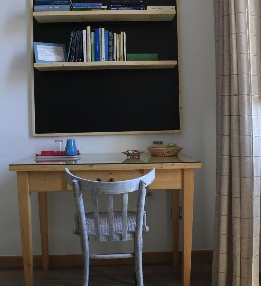 غرفة سوبيريور مطلة على المدينة, Elementa