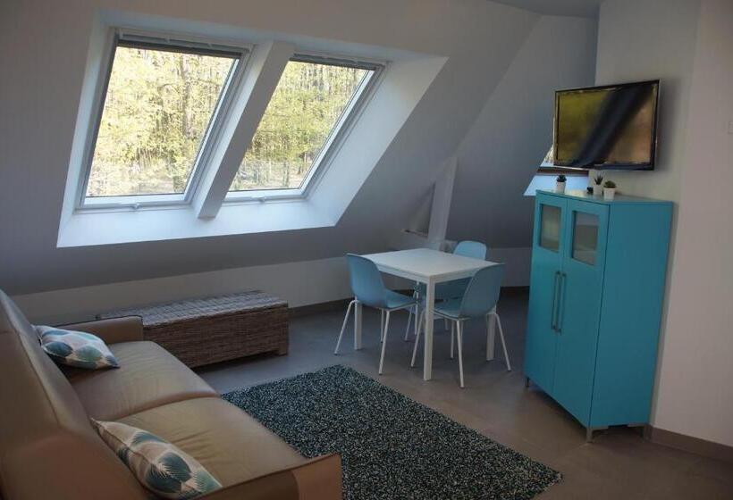 Люкс Вид на Сад, Logis Saponine Chambres D Hôtes Au Calme En Touraine