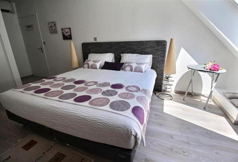 Номер Стандарт Вид на Сад, Logis Saponine Chambres D Hôtes Au Calme En Touraine