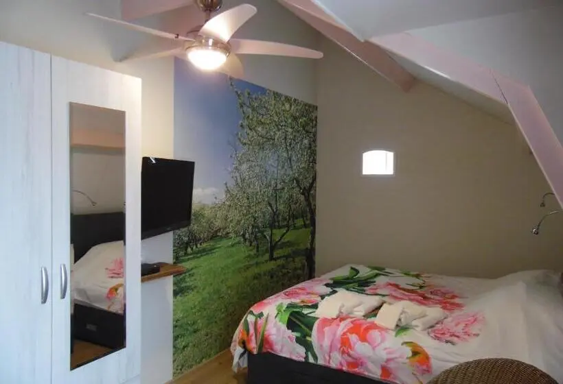 デラックスルーム, Cozy Bed And Breakfast