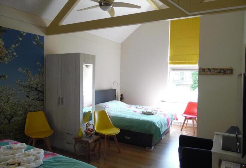 اتاق لوکس چهار تخته, Cozy Bed And Breakfast