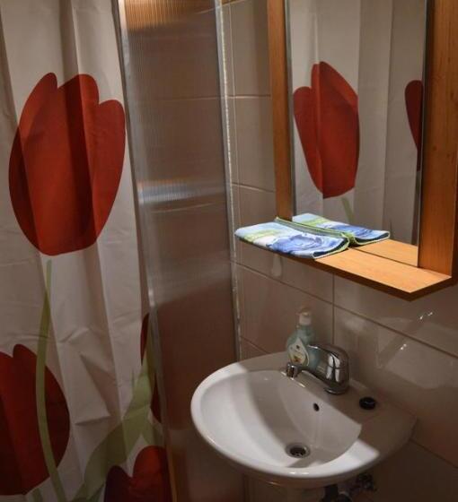 家庭间, Jelenov Breg Pod Matajurem