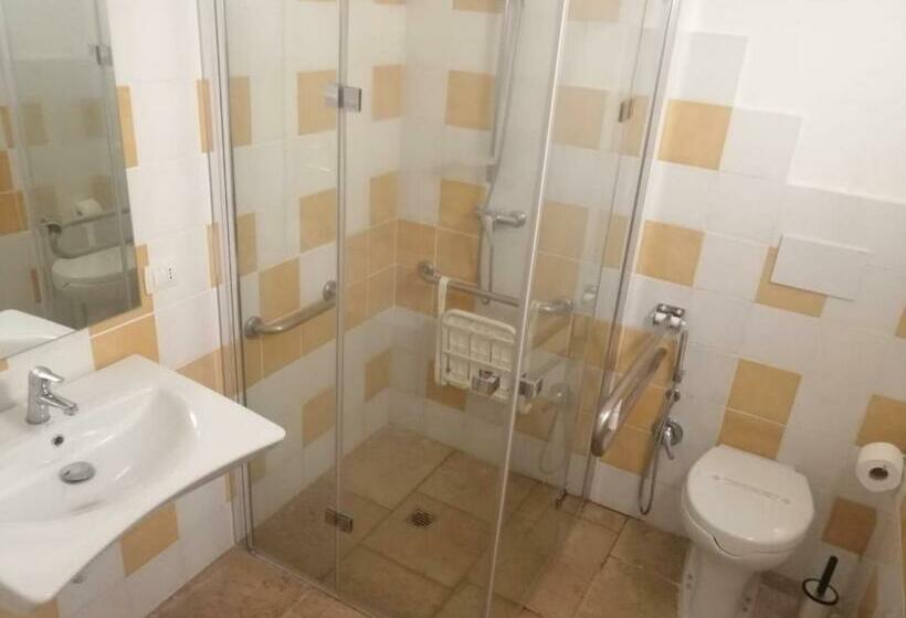 בית, חדר שינה 1, Fenisia Guest House Option Wellness