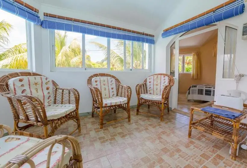 اتاق استاندارد با چشم‌انداز باغ, Villa Bella Charming Beachfront Guesthouse