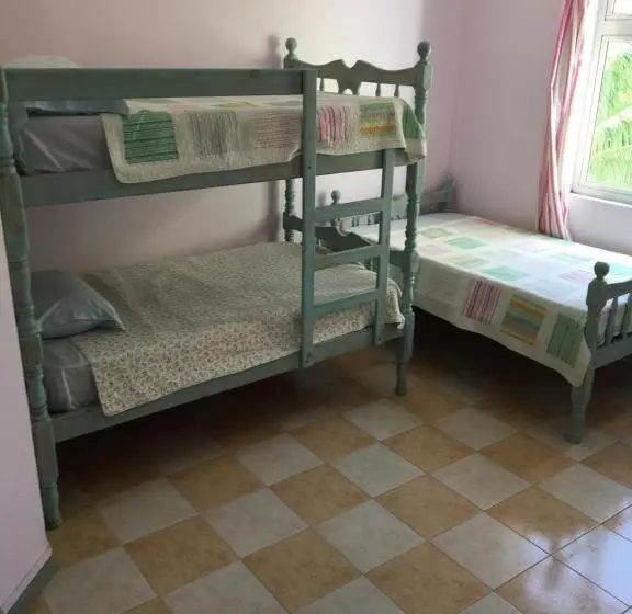 اتاق استاندارد سه نفره, Villa Bella Charming Beachfront Guesthouse
