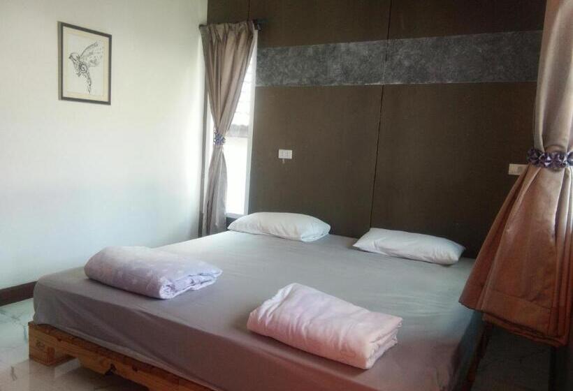 Quarto Economy, We Home