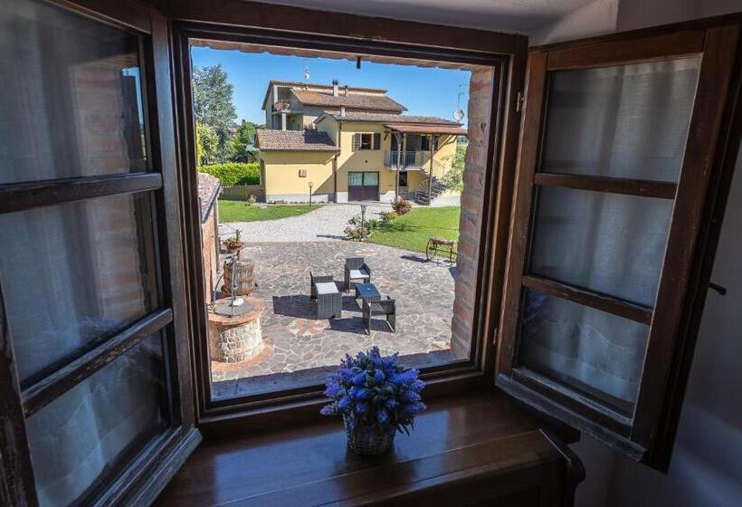 غرفة عائلية مطلّة علي الحديقة, Borgo Terrosi