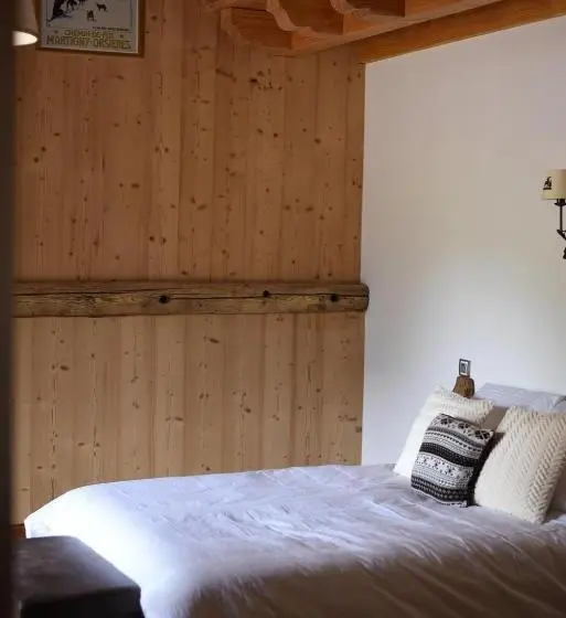 Standard-invahuone, Chantemerle 1741, Chambres D Hôtes à La Montagne
