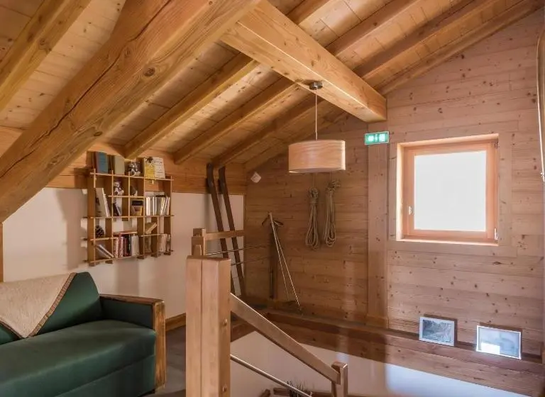 Basic Kolmen Hengen Huone, Chantemerle 1741, Chambres D Hôtes à La Montagne