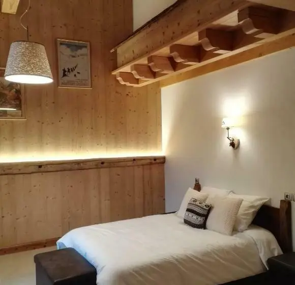 Standard-invahuone, Chantemerle 1741, Chambres D Hôtes à La Montagne