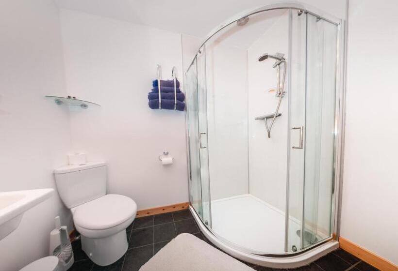 غرفة سوبيريور مطلّة علي الحديقة, Lathamor