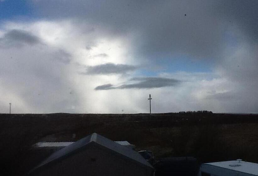 غرفة قياسية ثلاثية, Lathamor