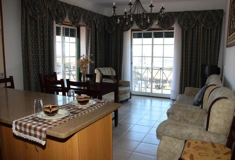 Номер Стандарт Вид на Море с Балконом, Vina S Place