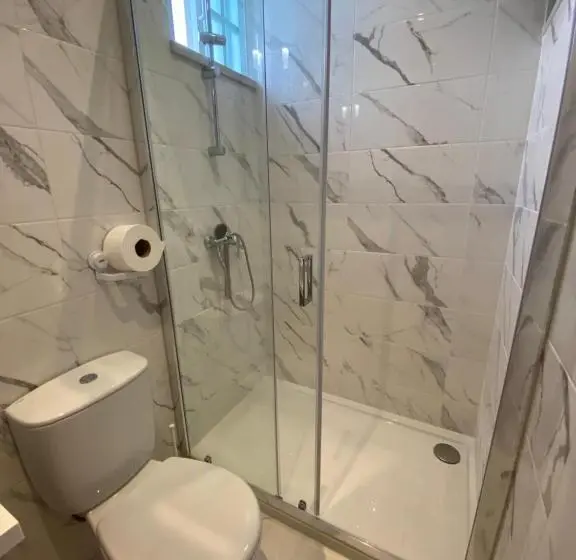 سوییت, Vina S Place